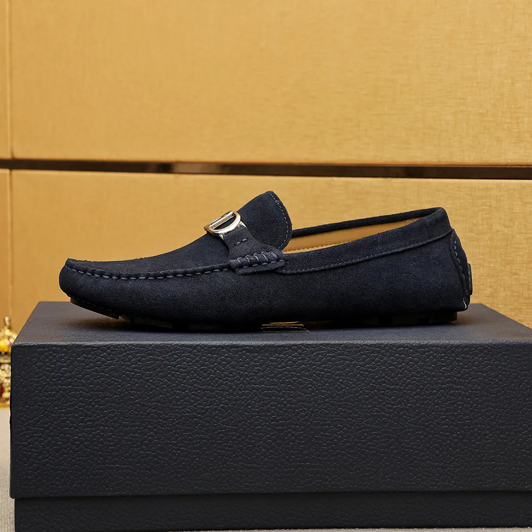 Men's shoes 💰420 💐 Product trademark: Dior "Dior" Doudou shoes Regular size: 38-44 (45🉑️customized) Product materials: Selected Italian imported first-layer frosted cowhide upper + luxury hardware buckle, imported water-dyed sheep 🐑 leather lining. Strong three-dimensional visual effect, original outsole color: 3⃣️colors🉑️select